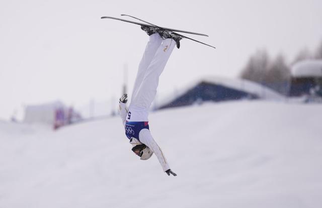 开云App-米兰冬奥会21日看点：自由式滑雪再冲双金